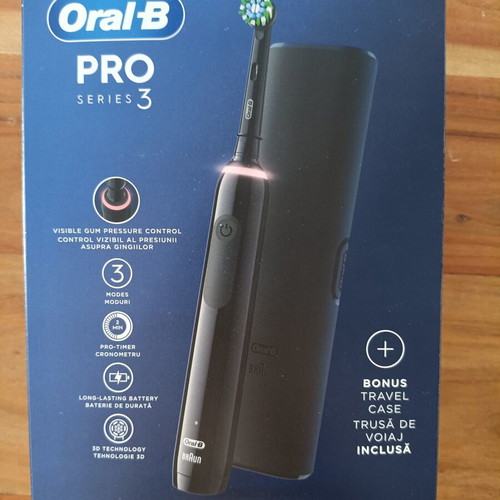 Oral-B Pro Series 3 electric toothbrush