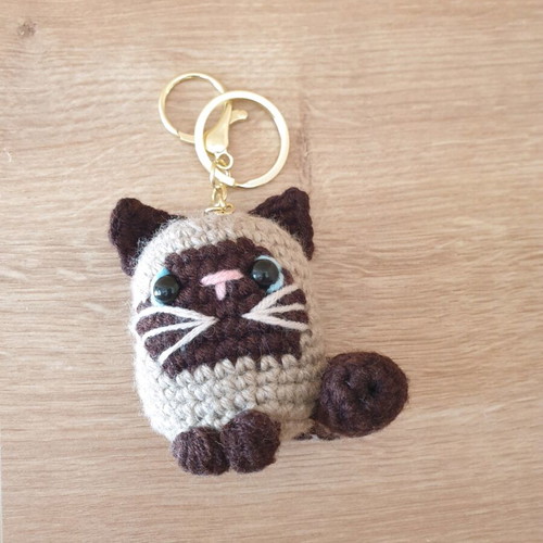 Siam Cat Amigurumi Knitted Handmade Keychain new