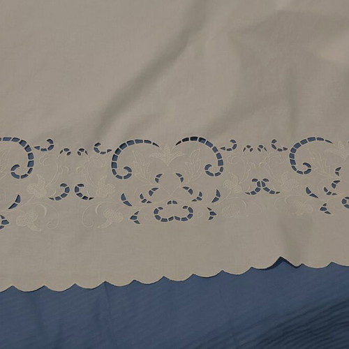 White Embroidered Curtain 100% Cotton Like New, 180x150 to 190cm