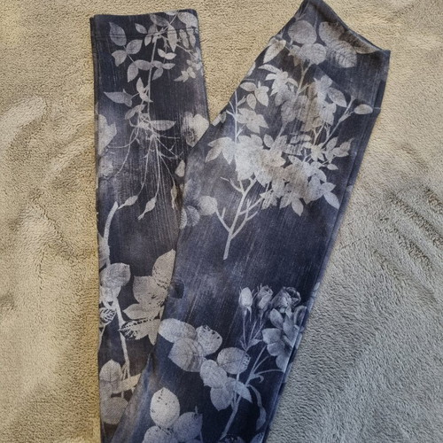 Calzedonia floral push up leggings size S like new, grey
