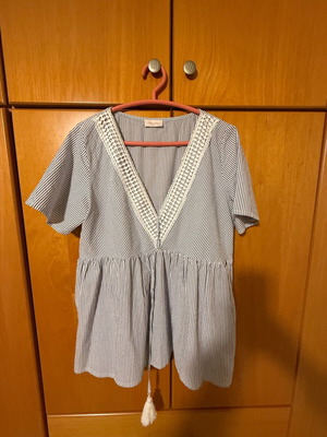 Women's shirt used M/L cotton loose Regalinas white blue