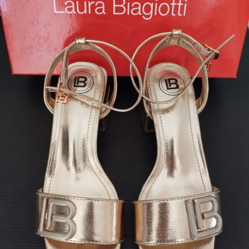 Laura Biagiotti women's sandals new, size 36, gold