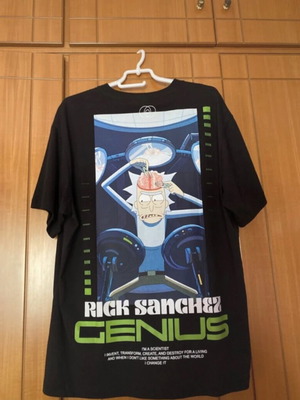 Rick and Morty T-shirt Bershka black size M like new
