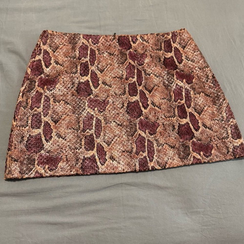 Iso mini skirt with snake effect size M like new, pink and burgundy