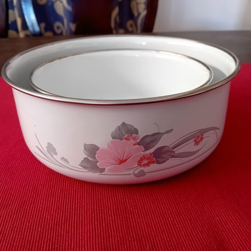 Enamel kitchenware set with vintage pink flower decoration, like new