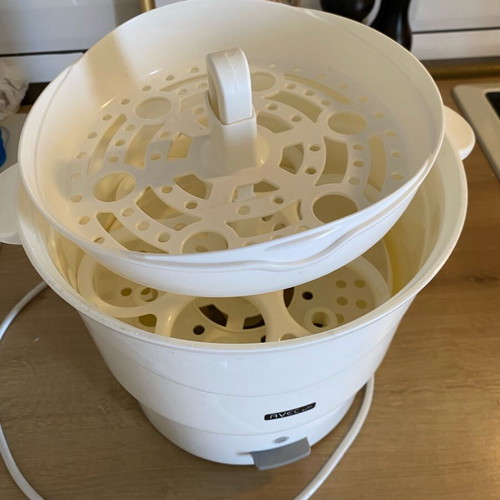 Avec bebe sterilizer used, in good condition