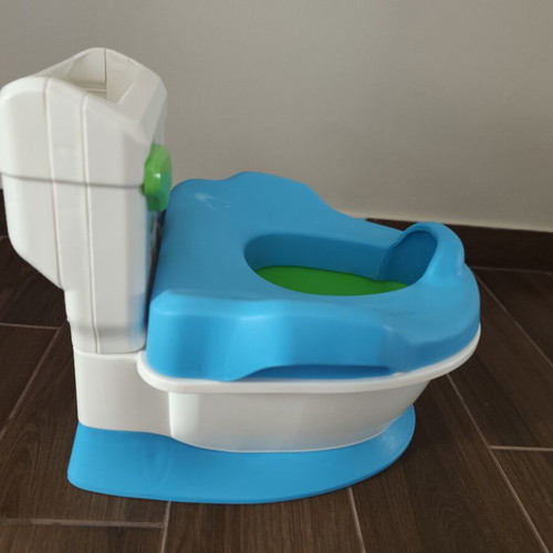 Fisher Price Potty Like New with Music