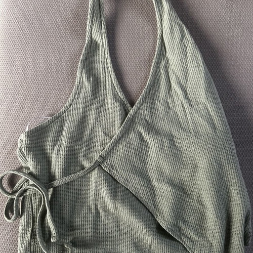 Backless summer blouse like new, green, size M