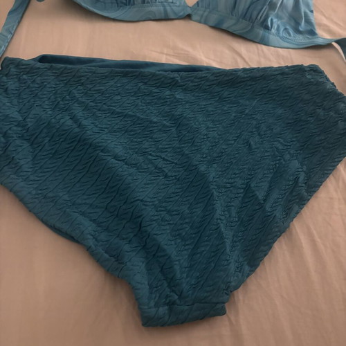 Swimsuit set XL used, elastic bottom