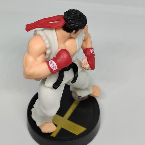Ryu Street Fighter Amiibo figure Nintendo like new