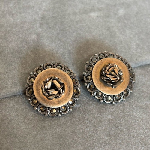 Silver-gold earrings Rodian used