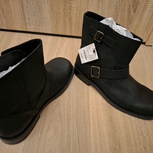 Zara leather boots with buckles, size 45, black