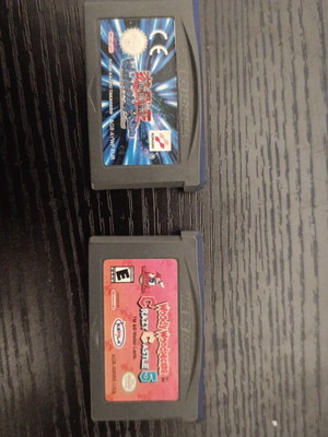 Game Boy SP cartridges Yu Gi Oh and Woodpecker like new
