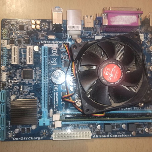 Motherboard 1155 Gigabyte GA-H61M-DS2 with CPU i3-2400 and 8GB RAM like new