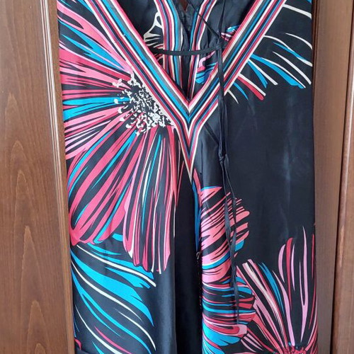 Bpc asymmetrical dress like new, black and colorful, sizes 38-42