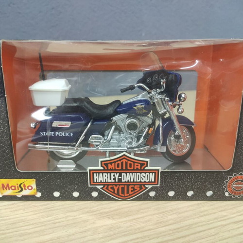 Maisto Harley-Davidson Michigan State Police 1/18 scale model