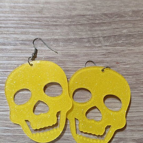 Dangling earrings new with glitter, yellow