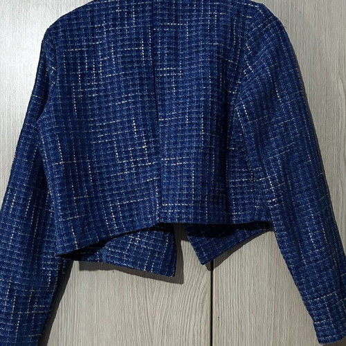 Knitted cropped jacket with pearls medium like new, blue