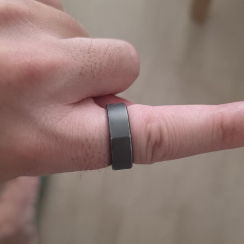 Oura Ring 3 used with charger, excellent sensors, 3-day battery