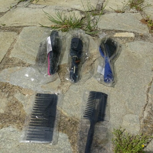 Comb set new, 6 unused