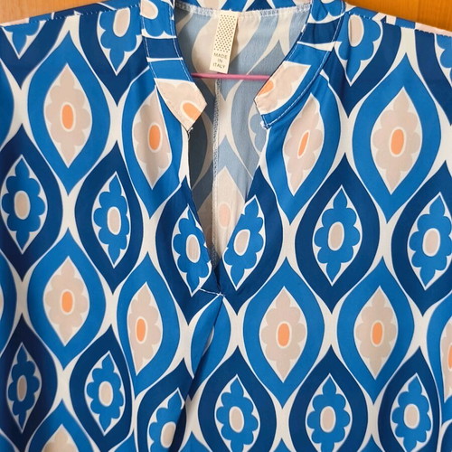 Multicolored blouse like new, one size