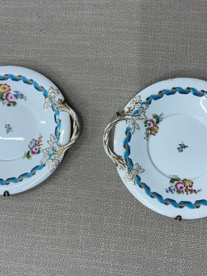 Πορσελάνινα πιάτα με λαβές σαν καινούργια, ζευγάρι διακοσμητικά