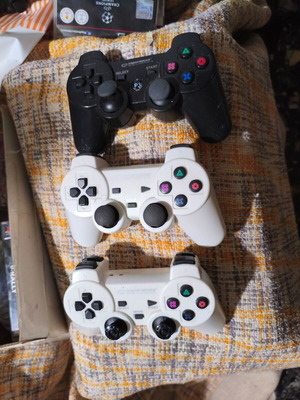 PlayStation 3 controllers used, non-genuine, pack of 3
