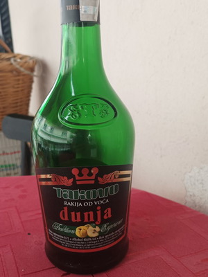 Φιάλη Dunja 70cl μεταχειρισμένη, Takovo σέρβικο ρακί