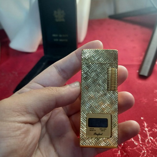 Lcd Gold Lighter with Clock and Date like new