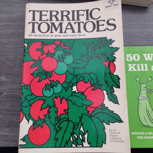 Vegetable cultivation books used, pack in very good condition