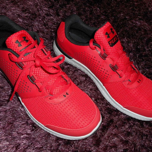 Under Armour Micro G Fuel Run sports shoes new, size 47, red