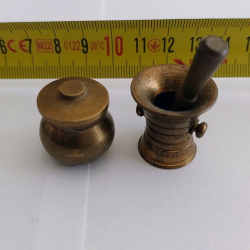 Metal Kitchen Utensil Miniatures like new