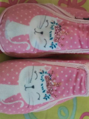 slippers no 23