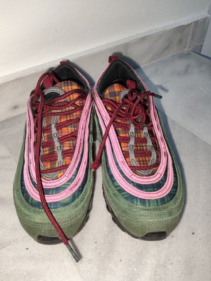 Γυναικεία αθλητικά παπούτσια Nike Airmax νούμερο 38, πράσινα με μπορντό