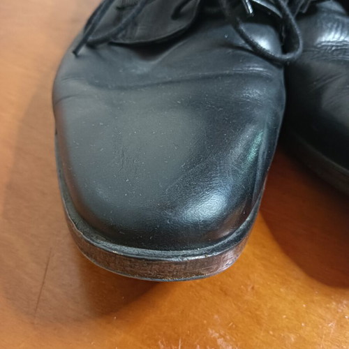 Leather men's shoes size 42 black used