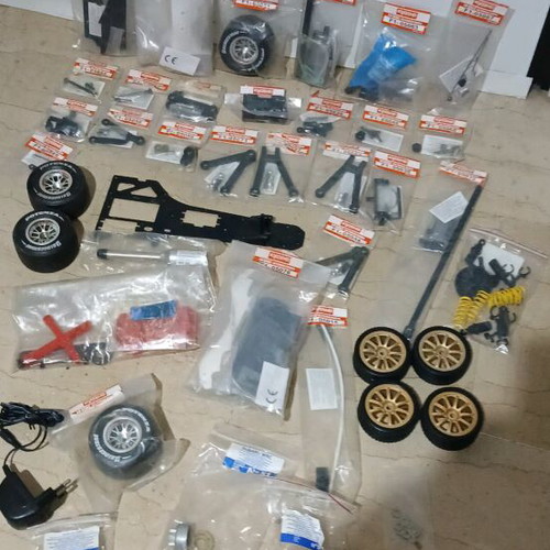 Ανταλλακτικά για βενζινοκίνητα σαν καινούργια, πακέτο όλα μαζί