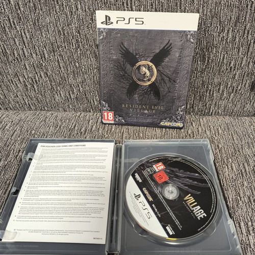 Resident Evil Village Steelbook edition PS5 used