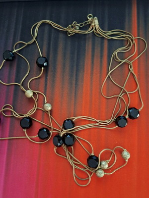 Long necklace like new