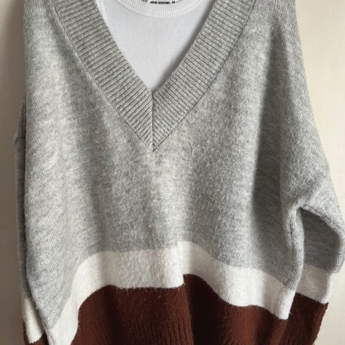 Stradivarius sweater like new, loose fit, size M