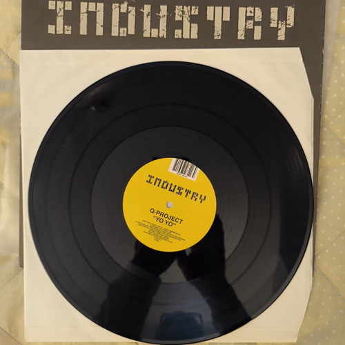 Yo-Yo 12" vinyl single by Q-Project and David Carbone, like new