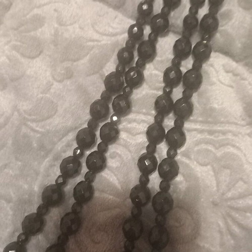Women's necklace like new, black stone, evening
