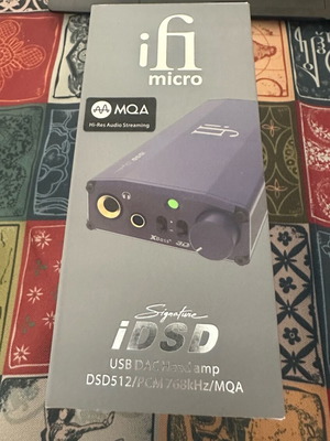 iFi micro iDSD Signature DAC and headphone amplifier like new
