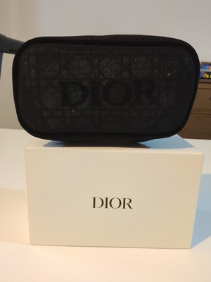 Dior Beauty μαύρο νεσεσέρ από mesh με μονογράμματα καινούργιο με κουτί
