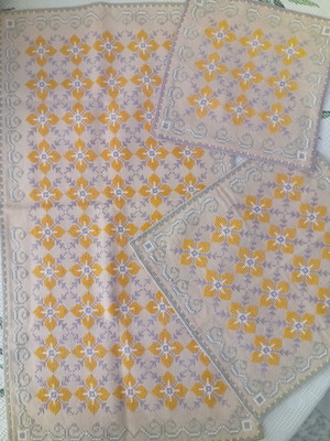 Handmade embroidered table linens set