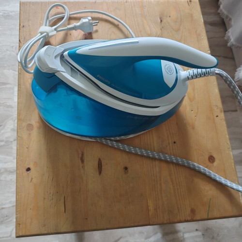 Philips iron with base used