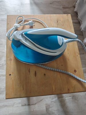 Philips iron with base used