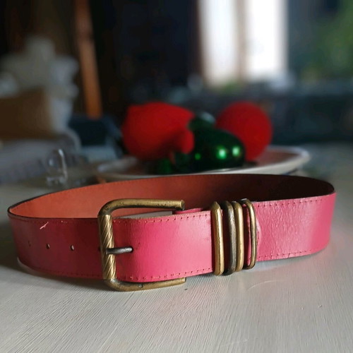 Vintage leather belt used 85 cm dark pink with flaw