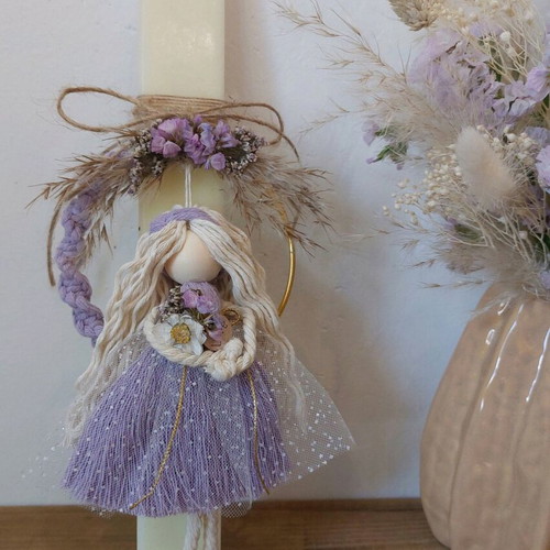 Aromatic candle with handmade macrame decorative wreath new