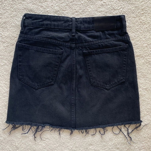 Skirts 3 short like new, Zara and Pull and Bear