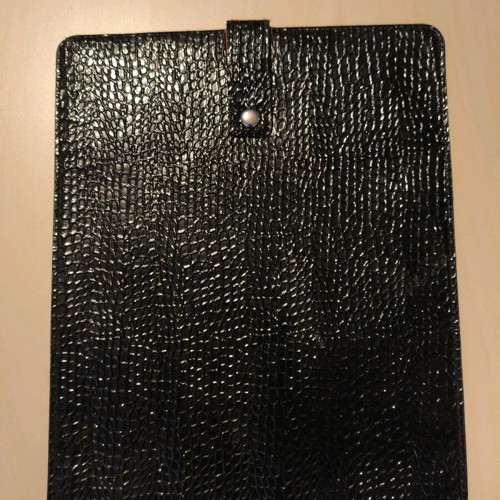 Tablet case used, black leather imitation, 25×21 cm
